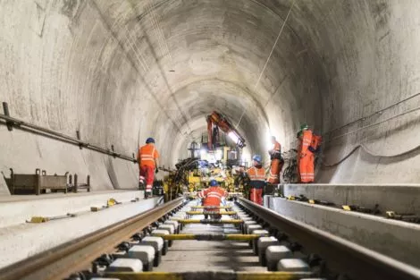 PRL Para trabajos de ejecución de túneles y sostenimiento de las excavaciones subterráneas